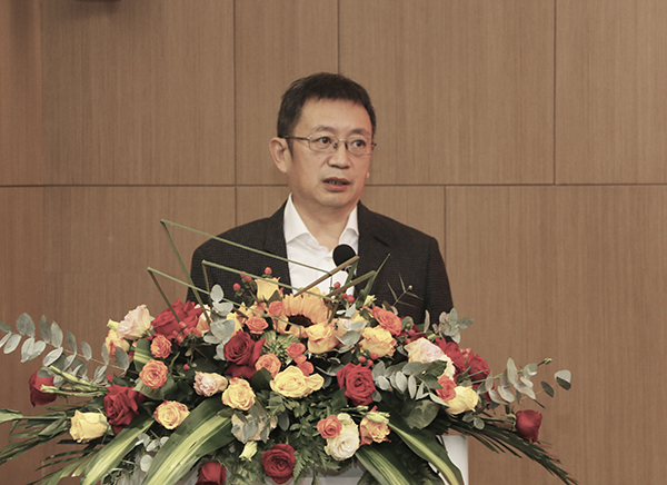 03-拼搏（中国）董事长兼科协主席黄道元发表讲话.jpg