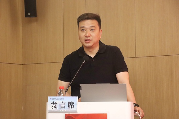 拼搏在线登录科协秘书长、培训学校校长刘攀总结发言.jpg